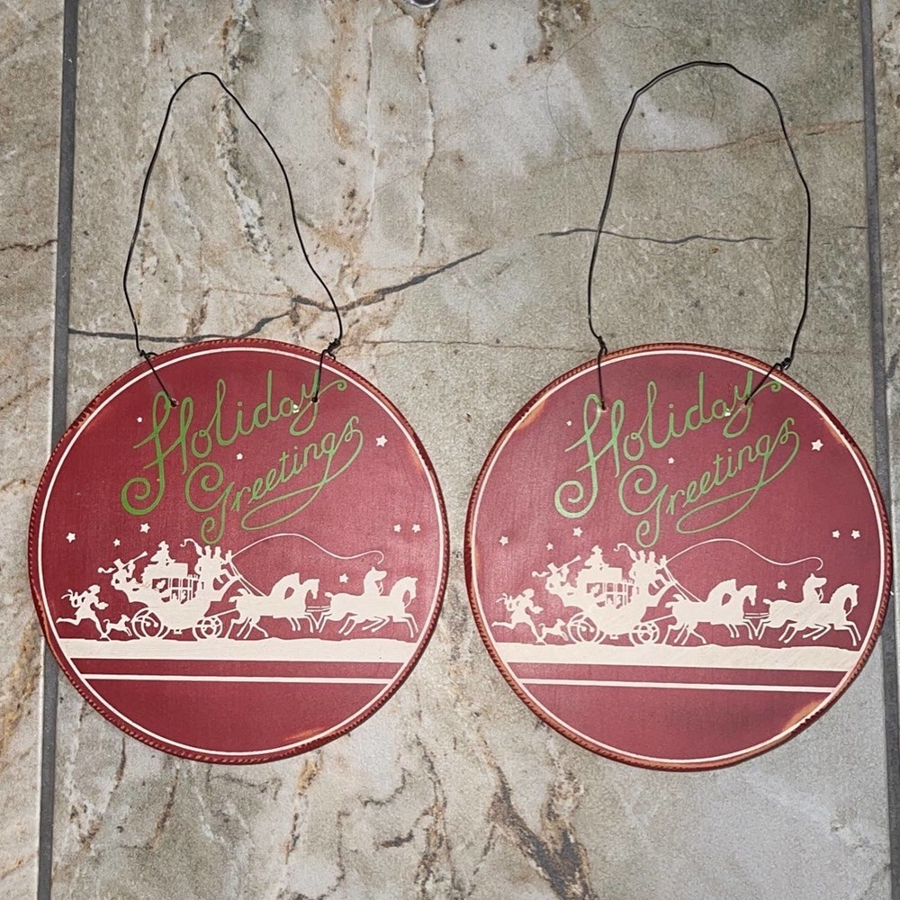 Round Red‎ Wooden Christmas Holiday Ornaments